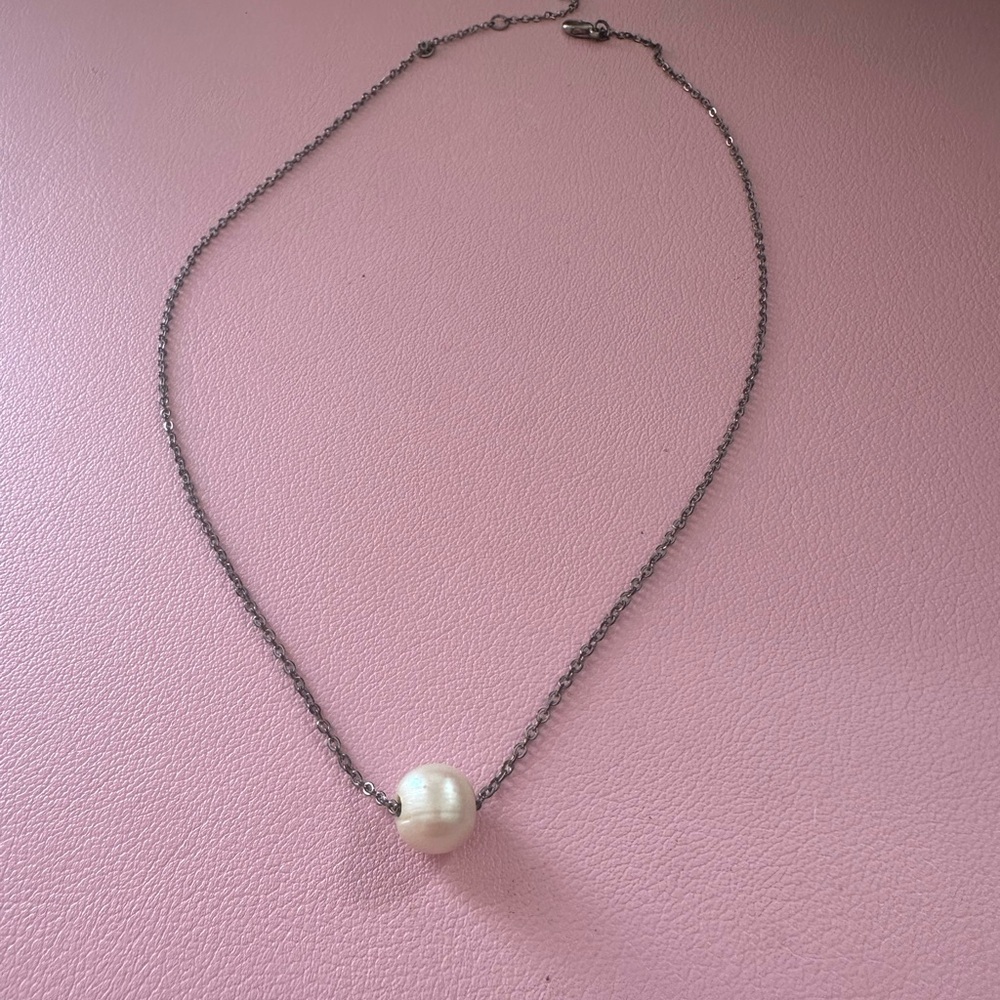 Perfect Holiday Gift Minimalist Freshwater Pearl Necklace Choker